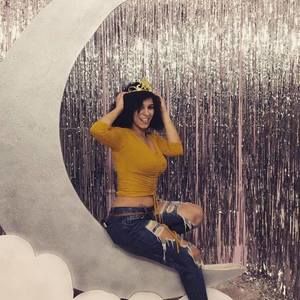 Meet your Posher, Vera